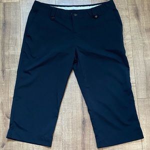 Ladies Size 10 Under Armour Performance Capris